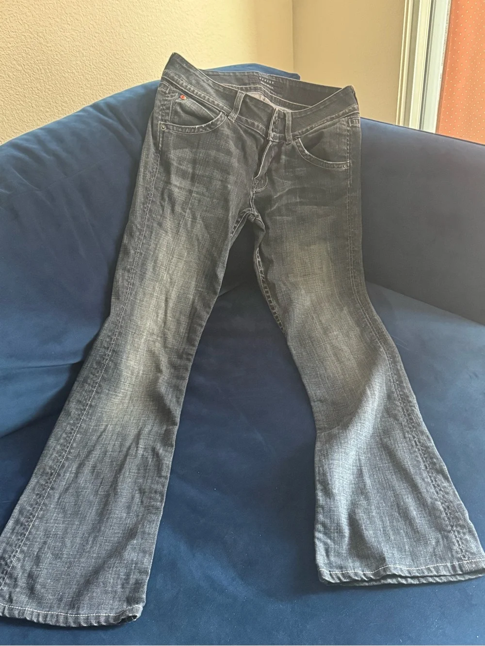 Kate  Hudson Vintage low rise Dark blue  Bootcut Jeans - Classic Everyday Style